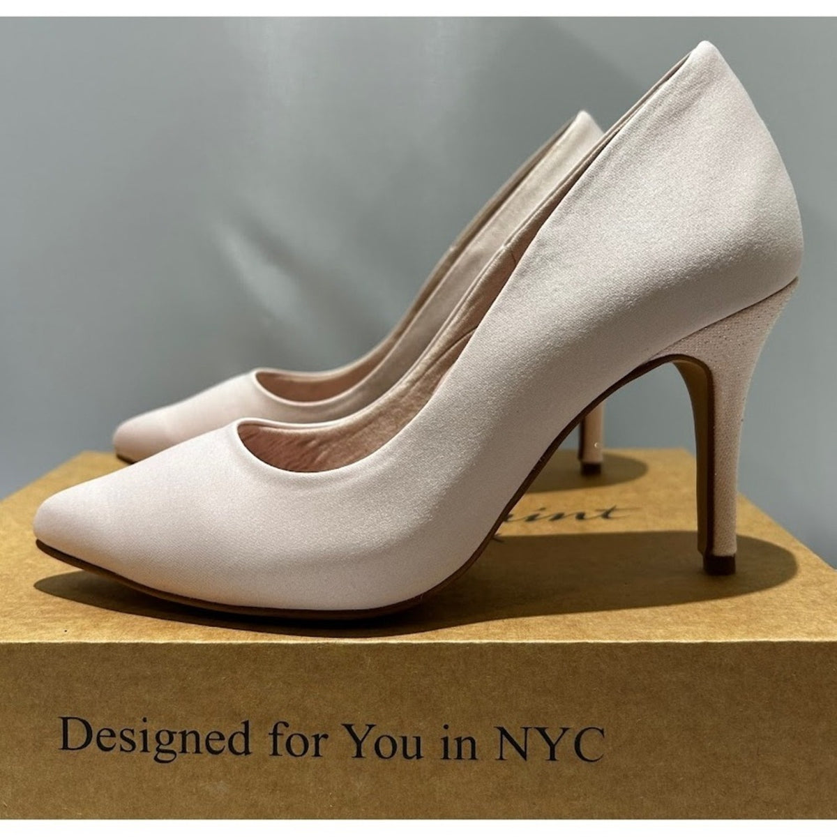 Antonia Saint NY Victoria Pumps Heel 3.0 Soft Pink Satin, Size 6.5