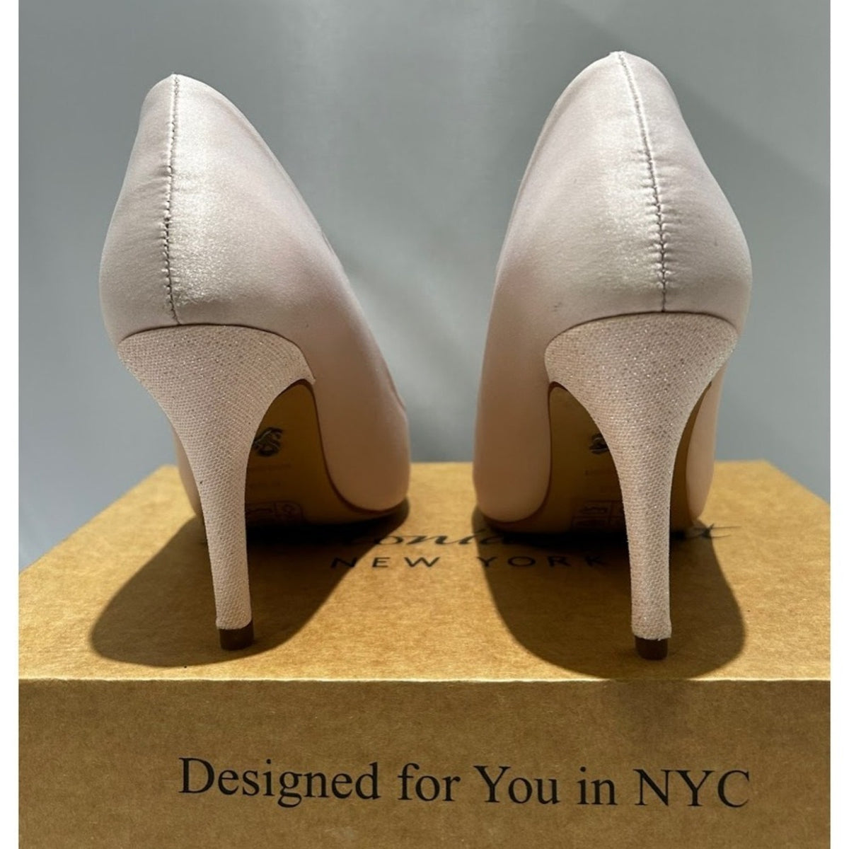 Antonia Saint NY Victoria‎ Pumps Heel 3.0 Soft Pink Satin, Size 9.5