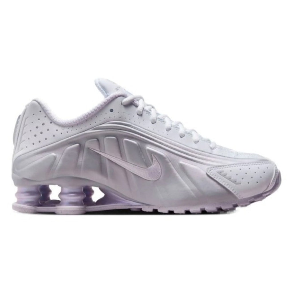 Nike Womens Nike Shox R4 White Metallic Platinum HF5076-100 Size 7.5