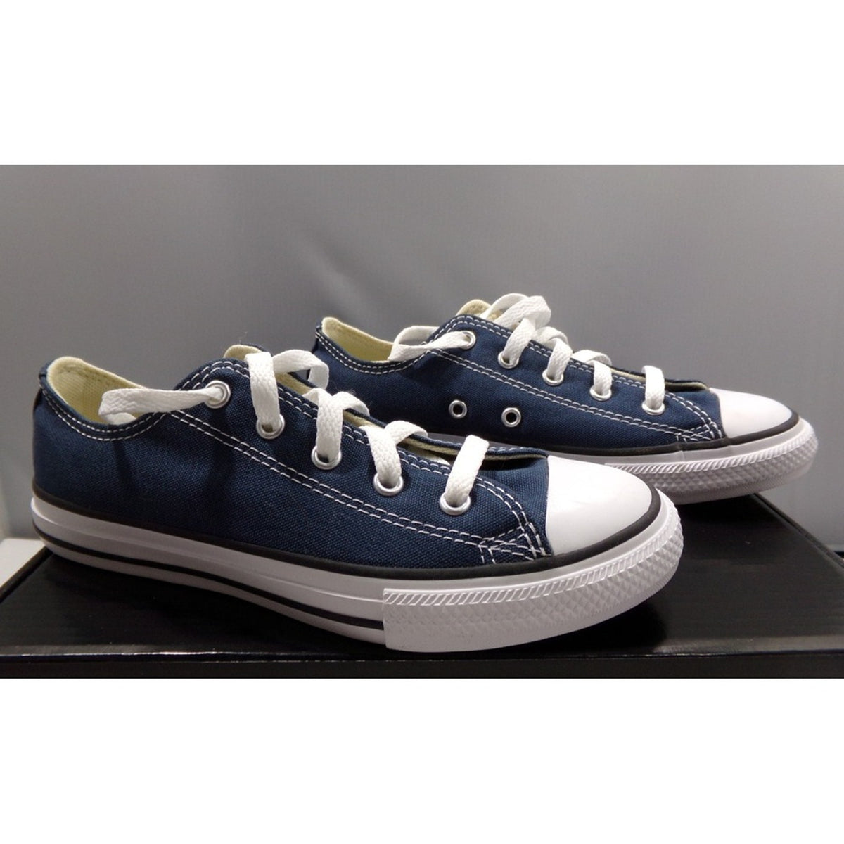 Converse‎ Chuck Taylor All Star Low Top Sneakers Blue Size 2