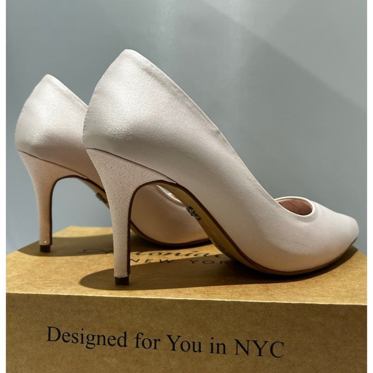 Antonia Saint NY Victoria Pumps Heel 3.0 Soft Pink Satin, Size 6.5