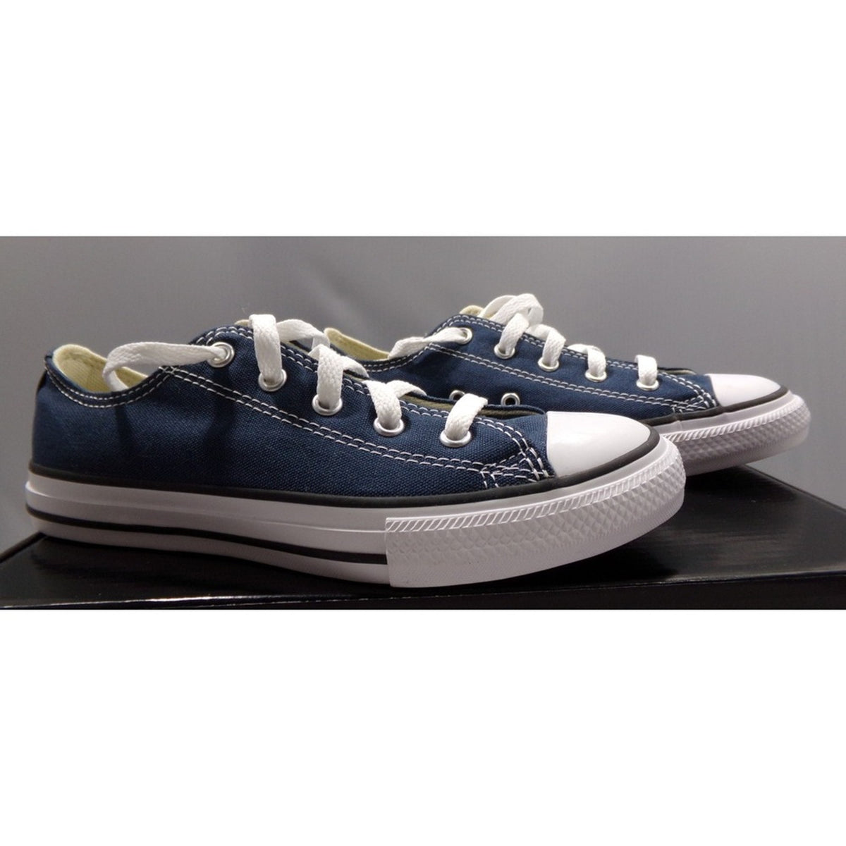 Converse‎ Chuck Taylor All Star Low Top Sneakers Blue Size 2