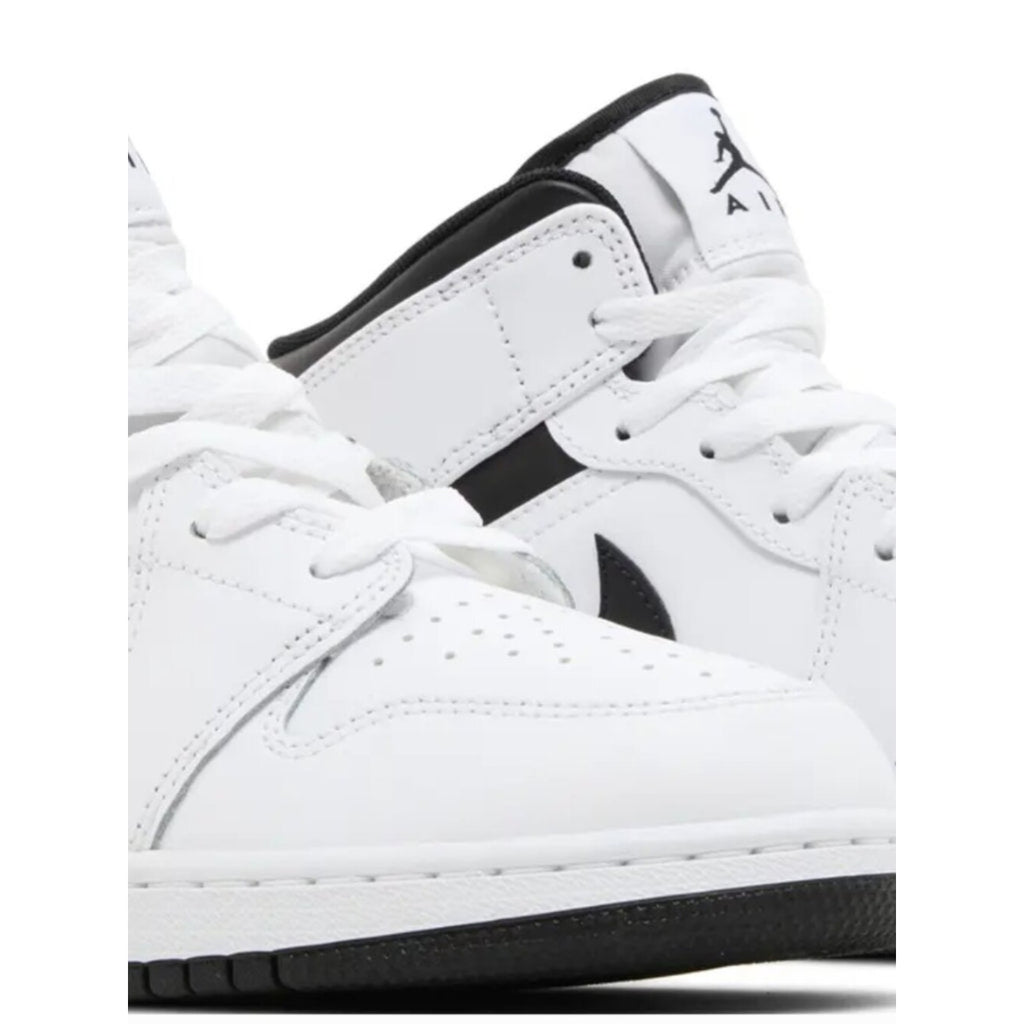 Nike‎ Air Jordan 1 Mid GS 'White Black' DQ8423-132 Size US 6.5Y