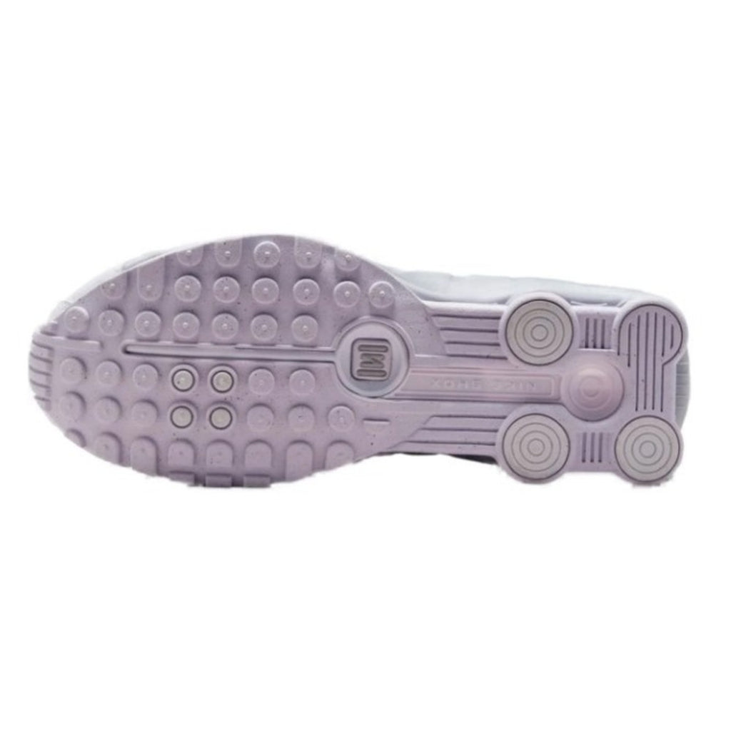 Nike Womens Nike Shox R4 White Metallic Platinum HF5076-100 Size 7.5