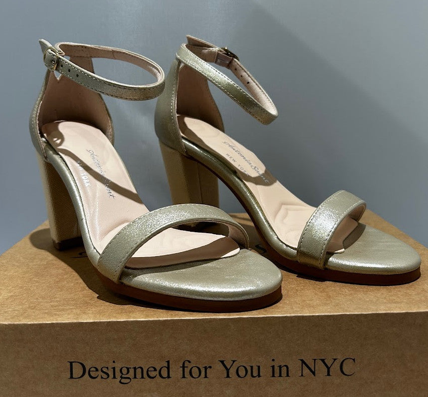 Antonia Saint NY Metallic Gold Block Heel Sandals Ankle Strap Womens Shoes