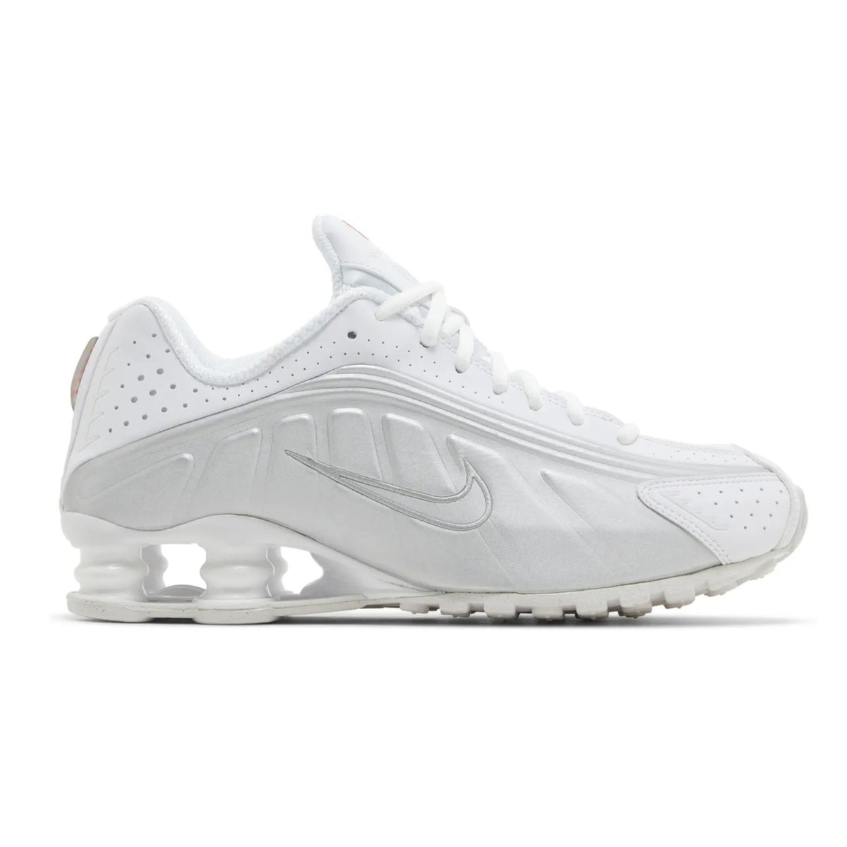 Nike Womens Shox R4 White Bright Crimson Metallic Silver AR3565-101 Size 10