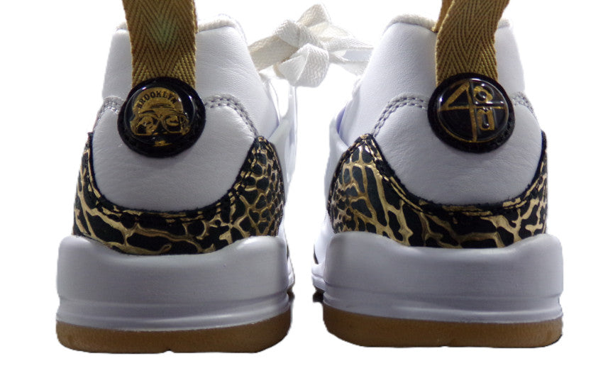 Nike Boy's Jordan Spizike Low (white, black, metallic gold) Size 5.5