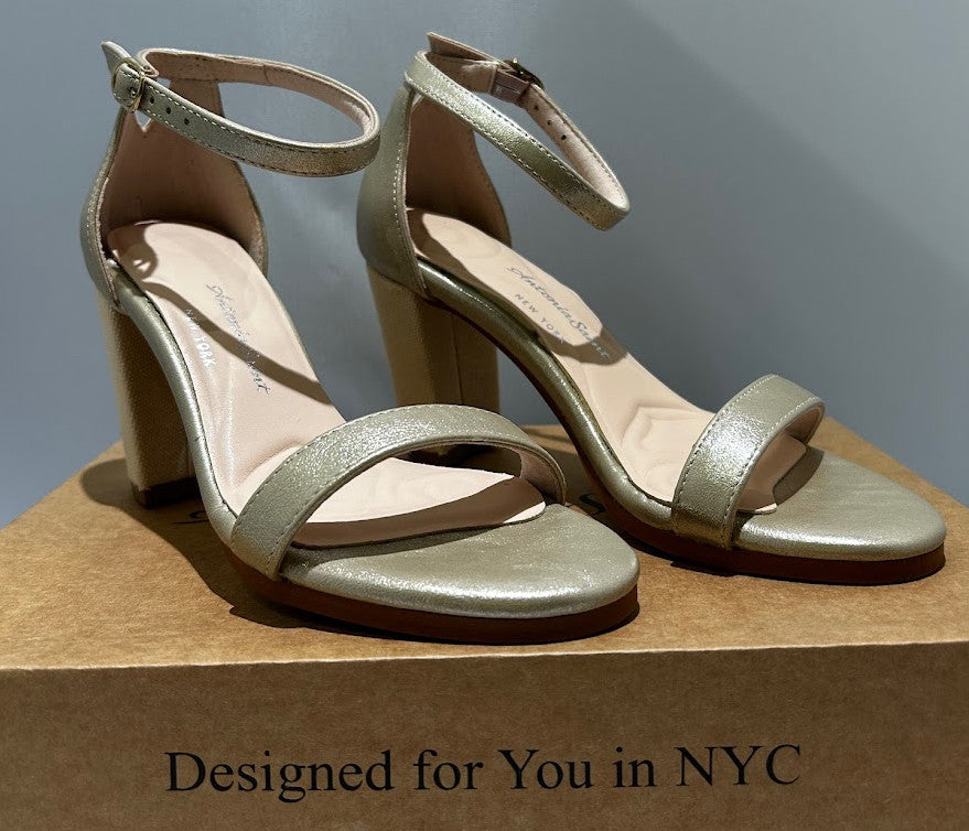 Antonia Saint NY Metallic Gold Block Heel Sandals Ankle Strap Womens Shoes