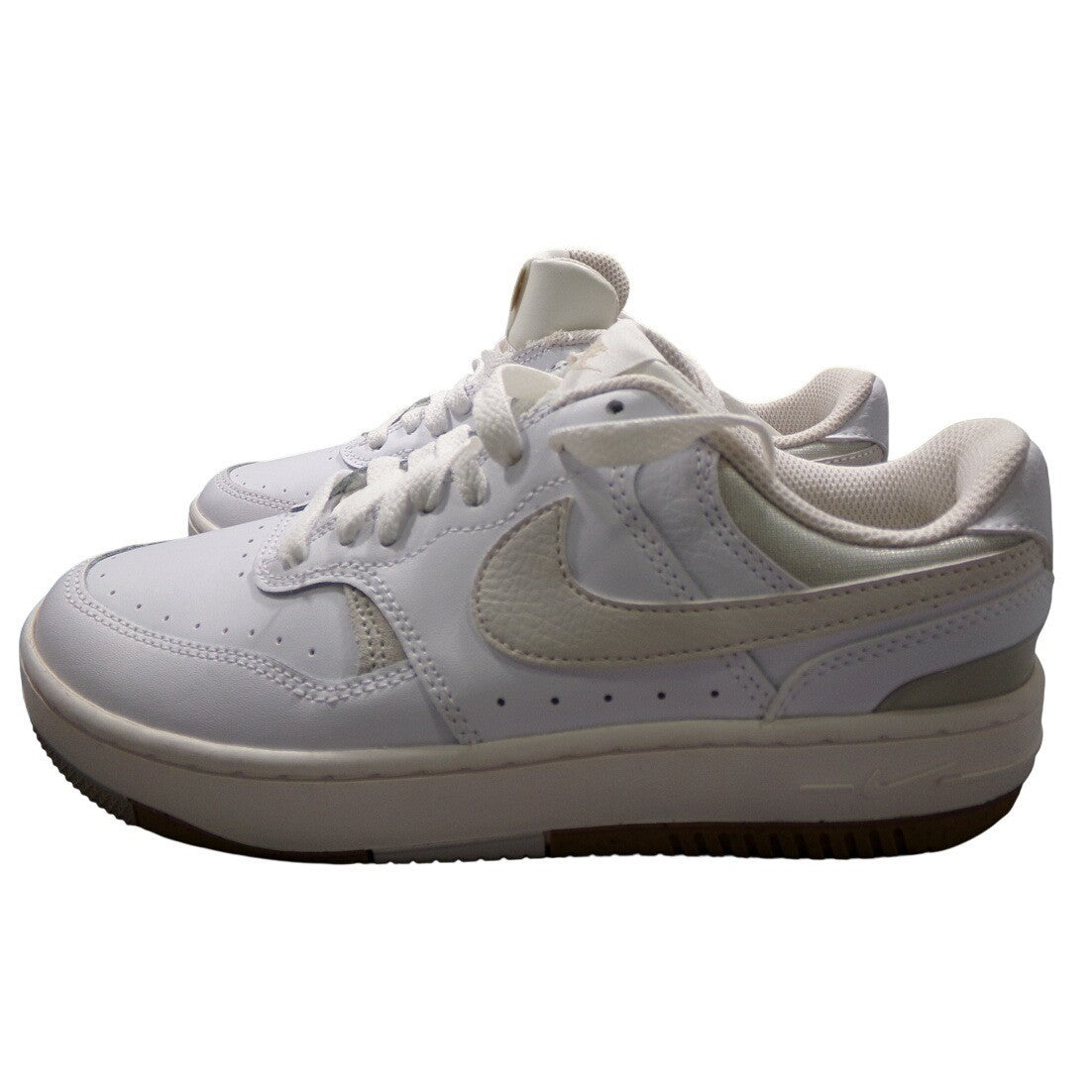 Nike Women's Gamma Force  DX9176-103 White Phantom/Light Bone Size 6.5
