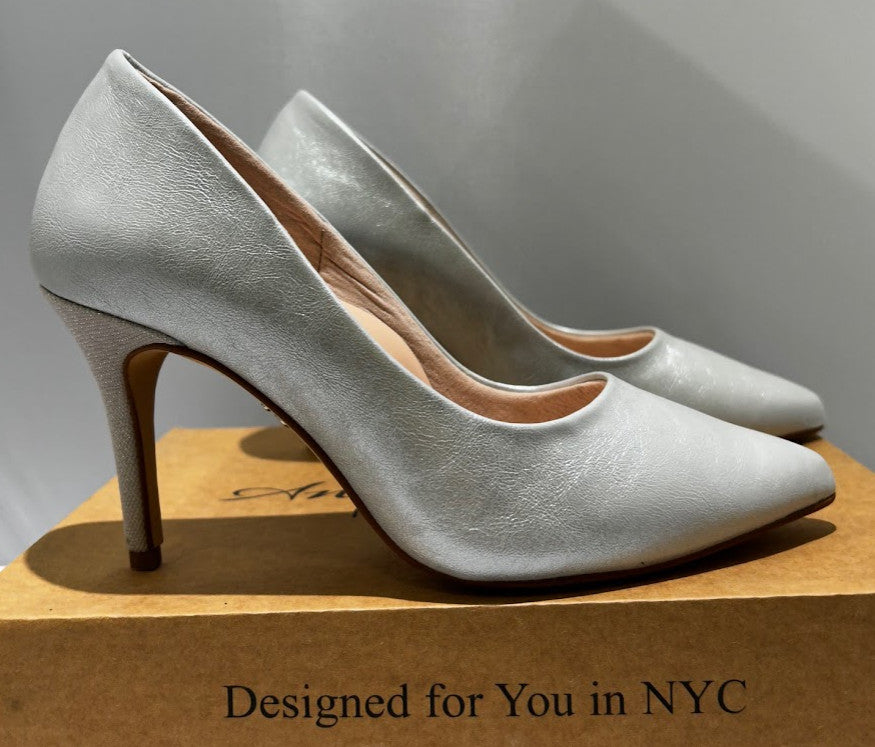 Antonia Saint NY Victoria Hello 3.0 Silver Metallic, Size 10