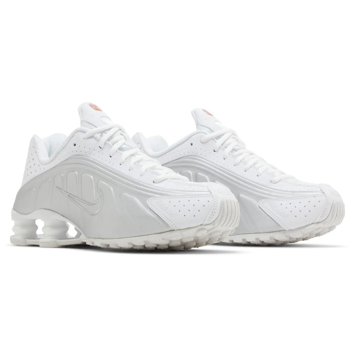 Nike Womens Shox R4 White Bright Crimson Metallic Silver AR3565-101 Size 10