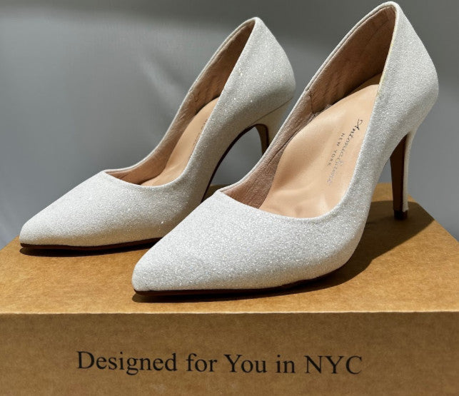 Antonia Saint NY Victoria Heel White Glitter Pointed Toe Pump Size 9 30MM