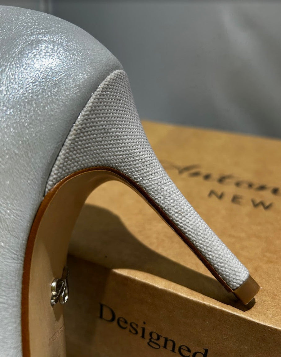 Antonia Saint NY Victoria Hello 3.0 Silver Metallic, Size 9