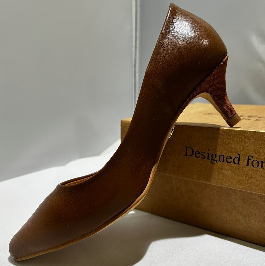 Antonia Saint Vicky Pumps 40MM Heels Cocoa, Size 9.5